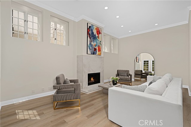 Detail Gallery Image 5 of 37 For 21047 Dumetz Rd, Woodland Hills,  CA 91364 - 4 Beds | 5 Baths