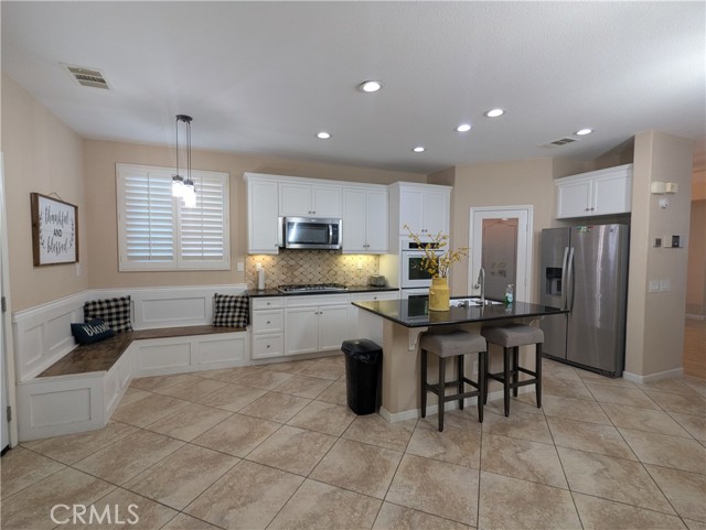 29081 Loden Circle, Menifee CA: https://media.crmls.org/medias/a86a39b3-d57f-4d6e-94a3-c10157eeccb6.jpg