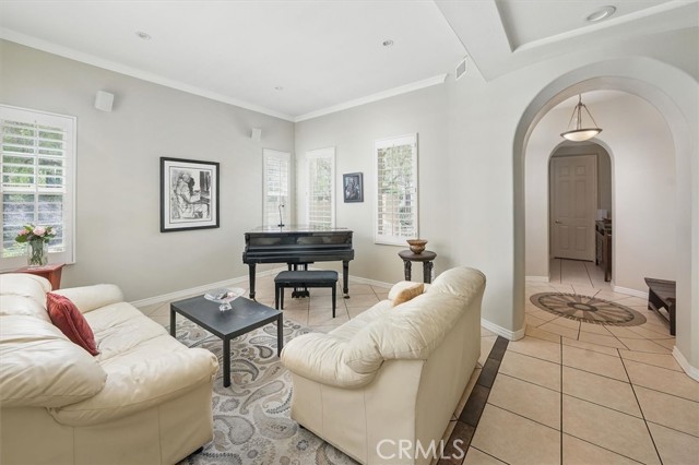 26800 Fairlain Drive, Valencia CA: https://media.crmls.org/medias/a86a64f9-6835-4f38-9b6c-f9d8314189b8.jpg