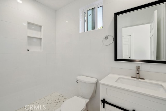 13536 Remington Street, Pacoima CA: https://media.crmls.org/medias/a86a65b9-3dfa-425a-8d27-a3818b727668.jpg