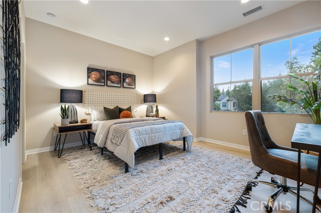 Detail Gallery Image 14 of 24 For 21 Deergrass, Irvine,  CA 92618 - 4 Beds | 3 Baths