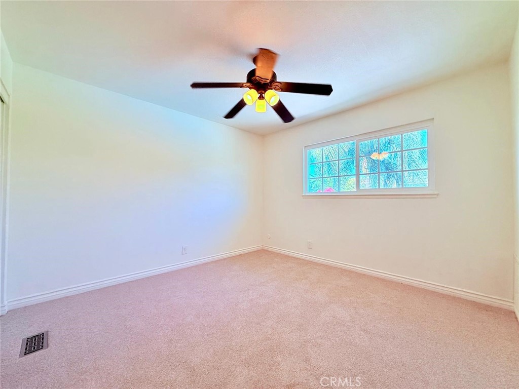 https://media.crmls.org/medias/a86cb775-07db-4f6b-a47c-e5ace64af74a.jpg?preset=X-Large
