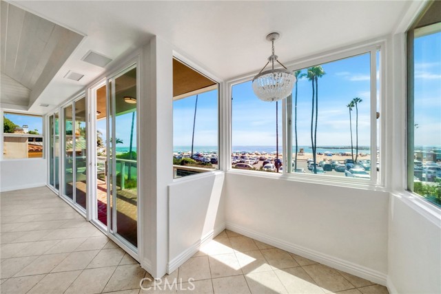 3116 Breakers Drive, Corona del Mar CA: https://media.crmls.org/medias/a86d74ae-11a2-4df3-9057-48a814ea0063.jpg