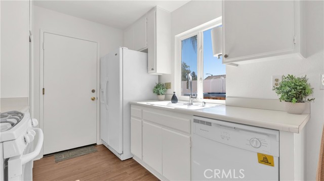 Image 12 of 41 For 12283 Mint Ct