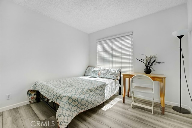 Detail Gallery Image 11 of 20 For 2620 W Grand Ave #E,  Alhambra,  CA 91801 - 3 Beds | 2/1 Baths