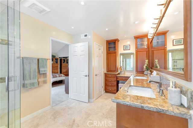 19362 Maidstone Lane, Huntington Beach CA: https://media.crmls.org/medias/a86e12c3-92cc-4d81-9ec1-12da4f9679b2.jpg