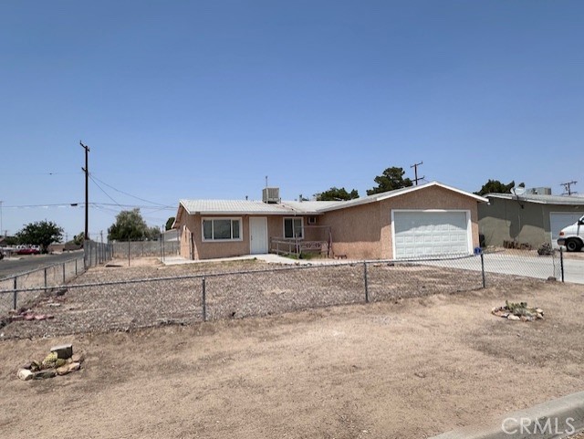 Detail Gallery Image 2 of 6 For 36028 Dividing Line St, Yermo,  CA 93298 - 3 Beds | 1 Baths