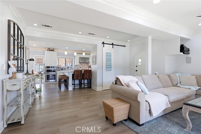 Detail Gallery Image 8 of 42 For 6600 E Ocean, Long Beach,  CA 90803 - 3 Beds | 3/1 Baths