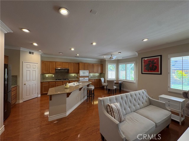 Detail Gallery Image 31 of 39 For 4735 Revere St, Chino,  CA 91710 - 5 Beds | 3/1 Baths