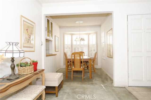 13006 Jefferson Avenue, Hawthorne CA: https://media.crmls.org/medias/a86fe4c1-aa2f-492a-a90b-de8aef0aba19.jpg
