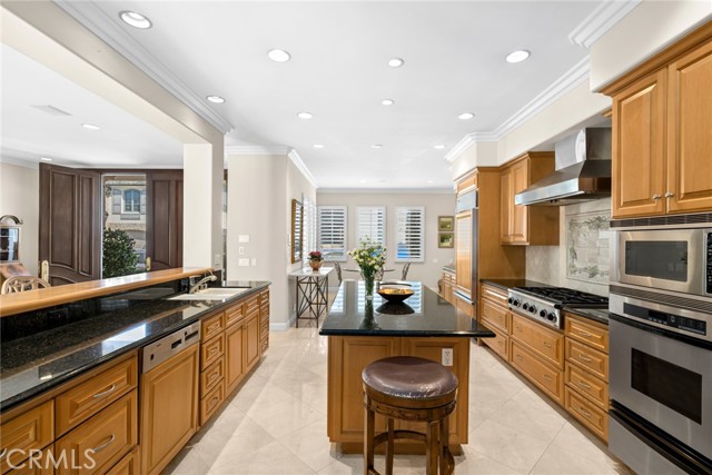 Detail Gallery Image 24 of 48 For 521 via Lido Nord, Newport Beach,  CA 92663 - 5 Beds | 4/2 Baths