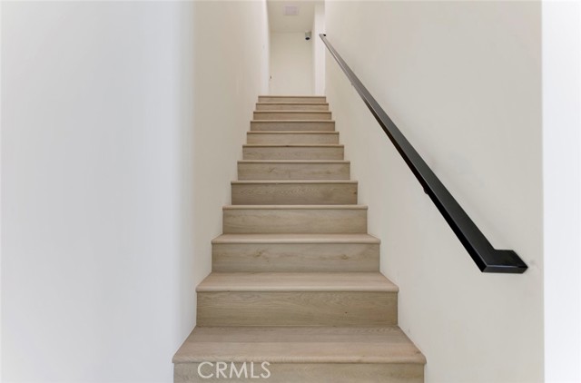 Detail Gallery Image 12 of 21 For 1070 Allen Ave #C,  Glendale,  CA 91201 - 2 Beds | 1/1 Baths