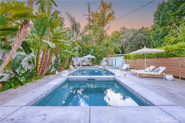 Detail Gallery Image 6 of 36 For 4444 Canoga Ave, Woodland Hills,  CA 91364 - 4 Beds | 4 Baths