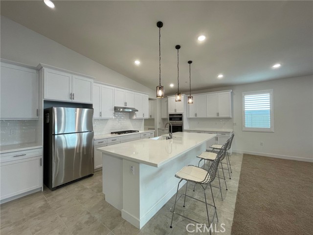 Detail Gallery Image 7 of 29 For 16685 Deergrass Ave, Chino,  CA 91708 - 3 Beds | 2/1 Baths