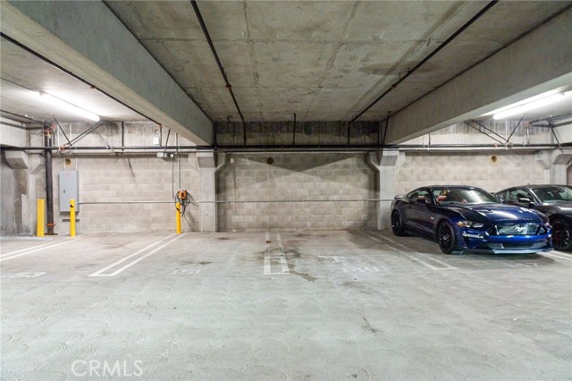 285 W. 6th Street, Unit #527, San Pedro CA: https://media.crmls.org/medias/a871d7ea-159a-4cd9-ac4a-c403d3d09460.jpg