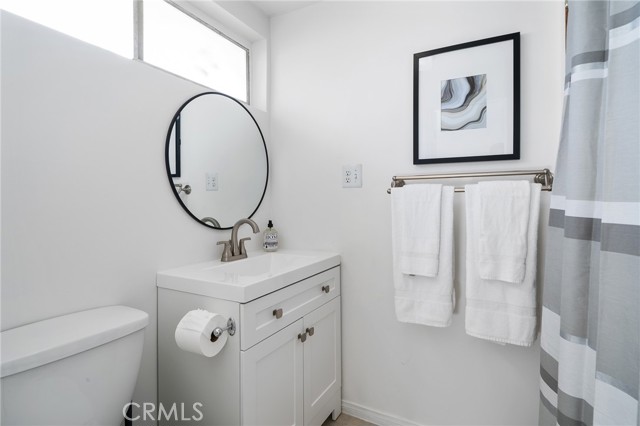 Detail Gallery Image 16 of 28 For 20407 Hart St, Winnetka,  CA 91306 - 3 Beds | 2 Baths