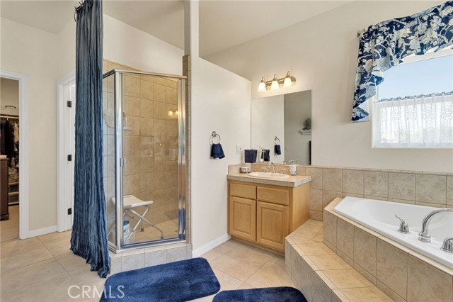 Detail Gallery Image 21 of 43 For 460 Solano Rd, Pinon Hills,  CA 92372 - 4 Beds | 3/1 Baths