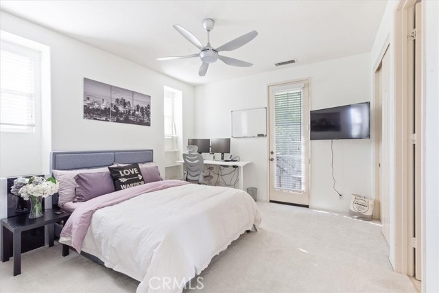33 Craftsbury Place, Ladera Ranch CA: https://media.crmls.org/medias/a8739a47-49f7-4c9c-b490-e4739d8f1bb2.jpg