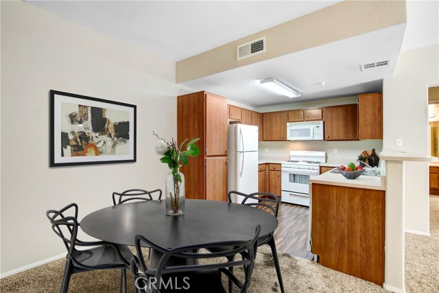 31409 Taylor Lane, Temecula CA: https://media.crmls.org/medias/a8746190-481a-4ddb-a463-a06d5acc8050.jpg