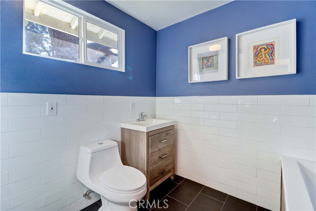 1403 Cuernavaca Place, Claremont CA: https://media.crmls.org/medias/a874f483-fe50-431f-8008-7b471aae1227.jpg