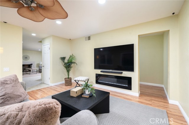 9422 Meadow Street, Rancho Cucamonga CA: https://media.crmls.org/medias/a8764e40-1d5b-40bd-a199-7deedf3a5591.jpg
