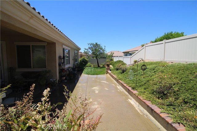 Image 2 for 968 Gleneagles Rd, Beaumont, CA 92223