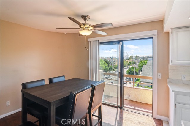 8710 Independence Avenue, Canoga Park CA: https://media.crmls.org/medias/a876ce98-1216-4da2-8c1d-e35dc636e878.jpg