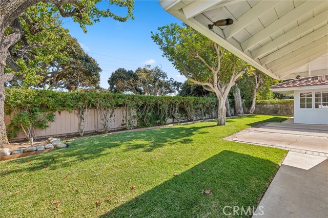 Detail Gallery Image 23 of 25 For 2820 Lighthouse Ln, Corona Del Mar,  CA 92625 - 4 Beds | 2/1 Baths