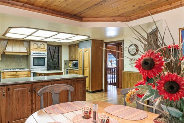 Detail Gallery Image 35 of 41 For 27421 Cedarwood Drive, Lake Arrowhead,  CA 92352 - 4 Beds | 4 Baths