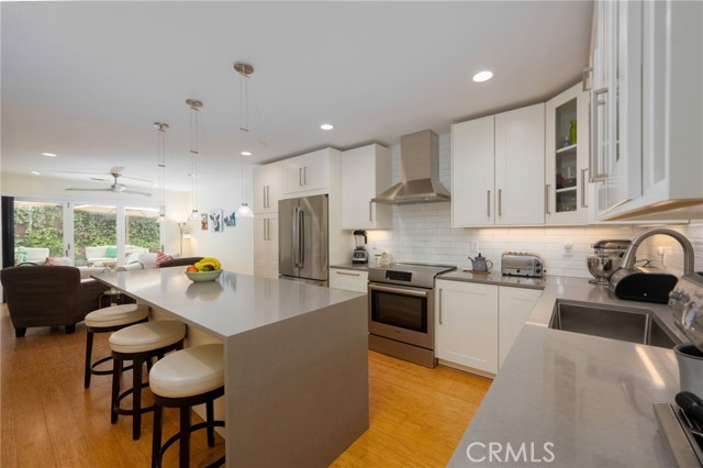 6017 Carnegie Street, San Diego CA: https://media.crmls.org/medias/a877fbd4-d0ca-45c4-8f30-3b8b48f37e3e.jpg