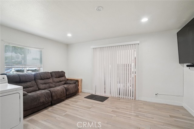 139 N Palm Avenue, Rialto CA: https://media.crmls.org/medias/a87832e6-334e-40dc-aed2-1f7029daaad9.jpg