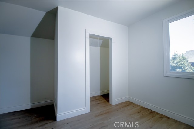 2101 Arlington Avenue, Los Angeles CA: https://media.crmls.org/medias/a878662e-a36c-42ae-aba9-7501567bd083.jpg