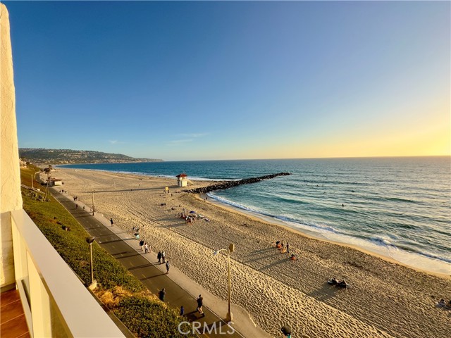 615 Esplanade, Redondo Beach, California 90277, 2 Bedrooms Bedrooms, ,2 BathroomsBathrooms,Residential,Sold,Esplanade,SB23131469