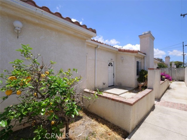Detail Gallery Image 2 of 20 For 3819 W 190th St, Torrance,  CA 90504 - 3 Beds | 2 Baths