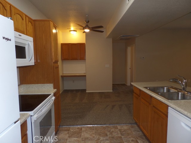 Detail Gallery Image 8 of 18 For 41410 Juniper St #2822,  Murrieta,  CA 92562 - 2 Beds | 2 Baths