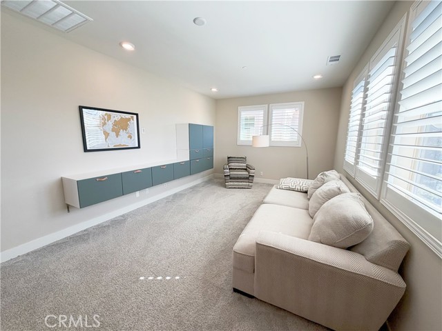 Detail Gallery Image 22 of 46 For 64 Turnstone, Irvine,  CA 92618 - 4 Beds | 4/1 Baths