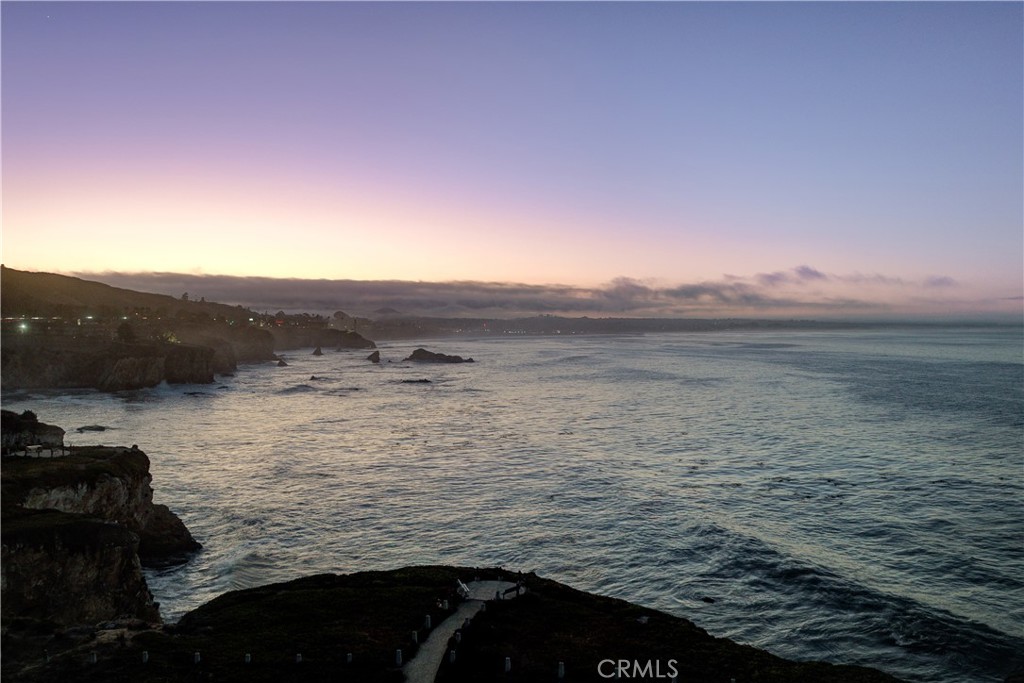 https://media.crmls.org/medias/a87950af-7376-4680-b17f-001d91d6b990.jpg?preset=X-Large