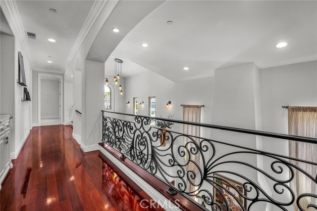 1036 Avenue C, Redondo Beach, California 90277, 5 Bedrooms Bedrooms, ,4 BathroomsBathrooms,Residential,For Sale,Avenue C,SB26075417