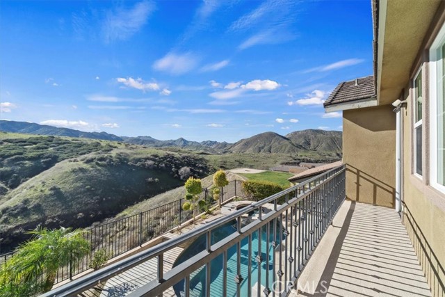 Detail Gallery Image 50 of 61 For 3094 Crystal Ridge Ln, Colton,  CA 92324 - 5 Beds | 5/1 Baths