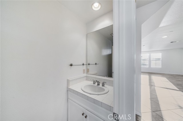 Detail Gallery Image 15 of 32 For 814 Silk Tree, Irvine,  CA 92606 - 3 Beds | 3/1 Baths