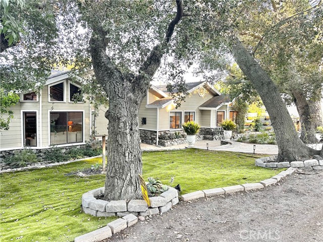 Detail Gallery Image 1 of 23 For 20462 Pine Rd, Trabuco Canyon,  CA 92679 - 3 Beds | 3 Baths
