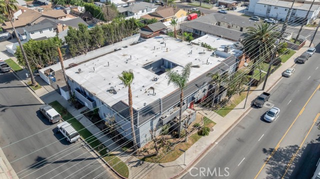 Detail Gallery Image 4 of 31 For 13825 Vanowen St, Van Nuys,  CA 91405 - – Beds | – Baths