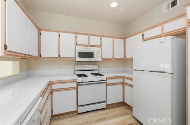 Detail Gallery Image 16 of 40 For 7839 E Viewrim, Anaheim Hills,  CA 92808 - 2 Beds | 2 Baths