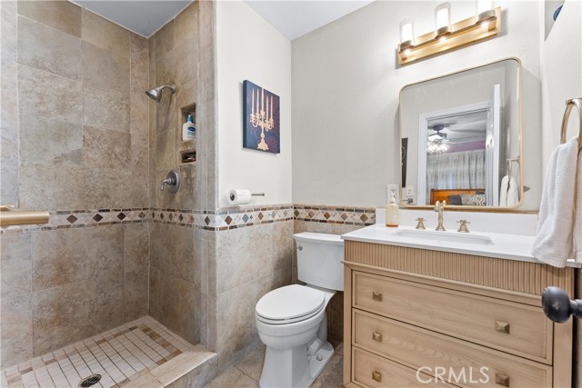 1646 E 15th Street, Santa Ana CA: https://media.crmls.org/medias/a87c288d-7a7f-45a0-8e14-52a81e3fce37.jpg