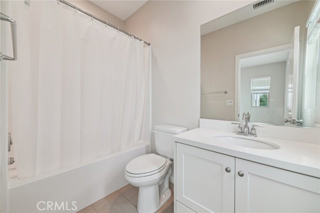 Detail Gallery Image 19 of 41 For 143 Frame, Irvine,  CA 92618 - 3 Beds | 3/1 Baths