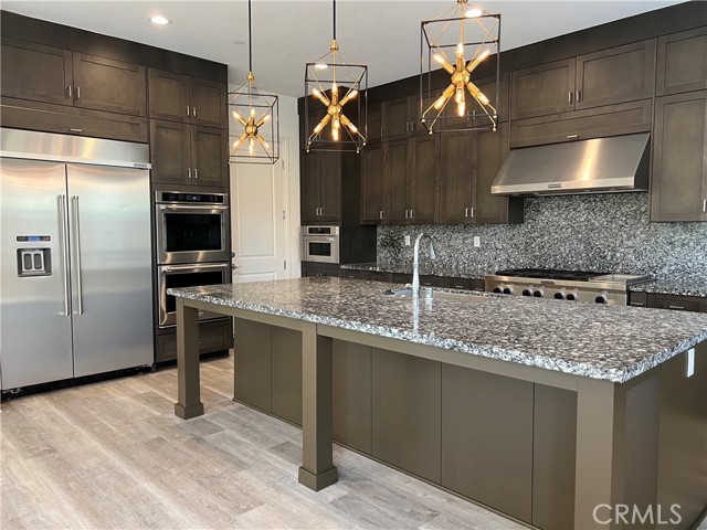 5 Zion Drive, Lake Forest CA: https://media.crmls.org/medias/a87cd5ff-a6d1-445e-854a-84e2a9c8beb0.jpg