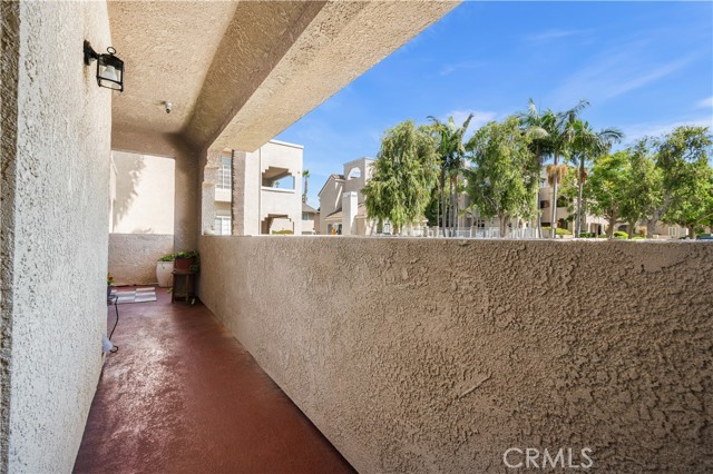 Detail Gallery Image 29 of 59 For 4591 Warner Ave #101,  Huntington Beach,  CA 92649 - 3 Beds | 2 Baths