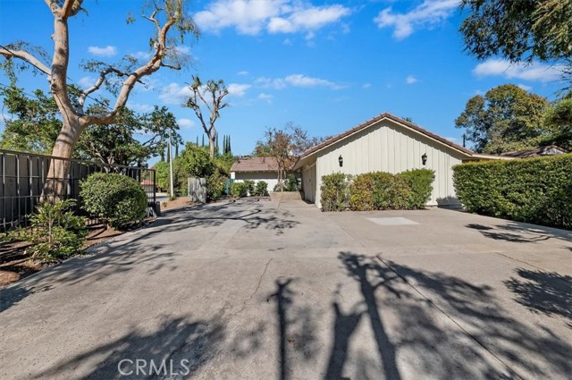 Driveway & Potential RV Parking Area