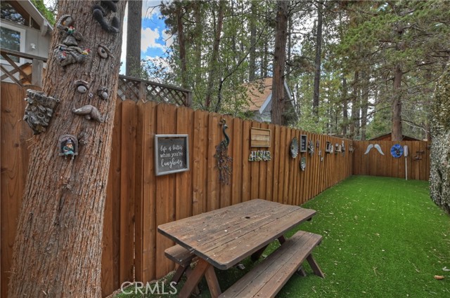 Detail Gallery Image 41 of 49 For 43035 Encino Rd, Big Bear Lake,  CA 92315 - 4 Beds | 3 Baths