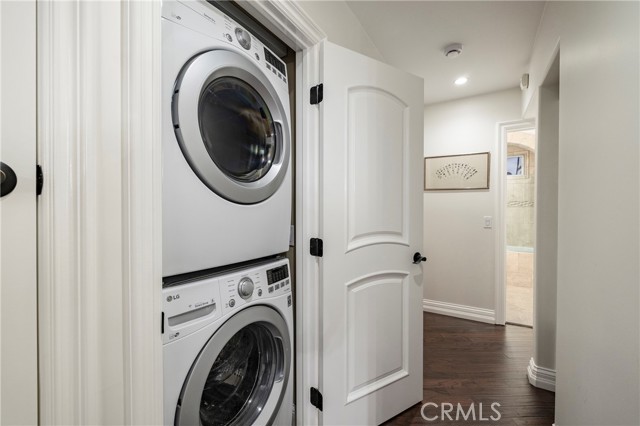 111 Via Lido Nord, Newport Beach CA: https://media.crmls.org/medias/a87de79d-4c6d-4ce4-a141-2c07c0e32bb1.jpg